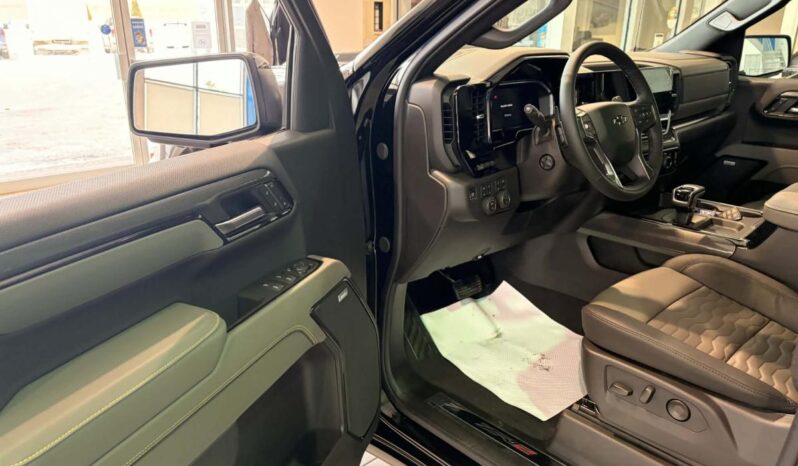 
								2026 Chevrolet Silverado 1500 Crew Cab Short Box 4 full									