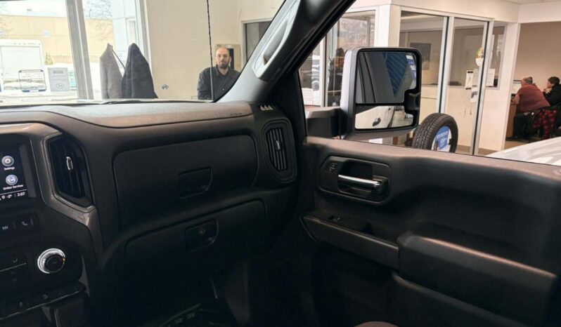 
								2026 GMC Sierra 2500 Crew Cab Long Box 4 full									