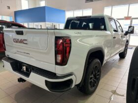2026 GMC Sierra 1500 Crew Cab Standard