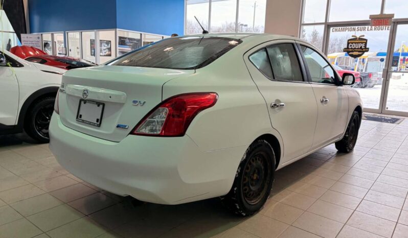 
								2012 Nissan Versa Sedan 1.6 S 5sp full									