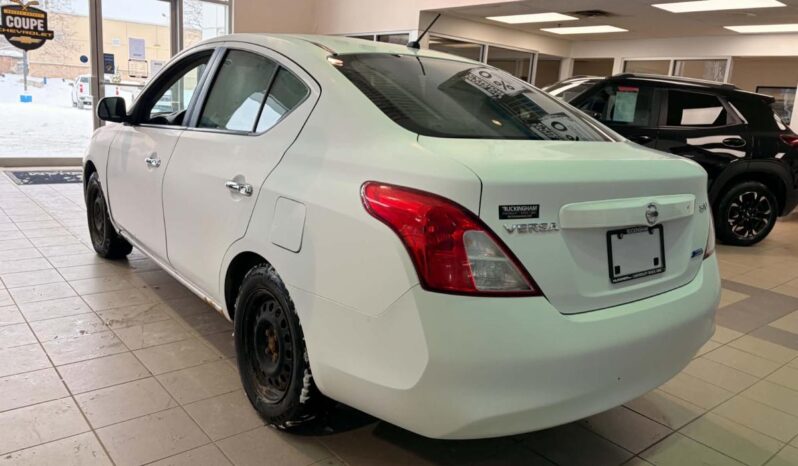 
								2012 Nissan Versa Sedan 1.6 S 5sp full									