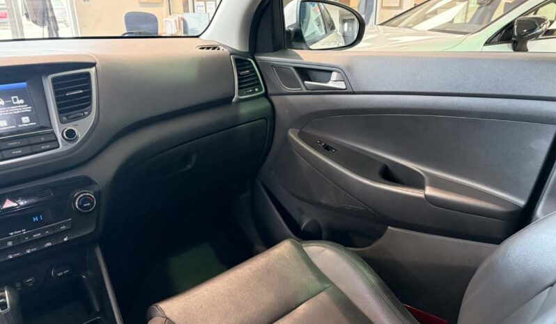 
								2018 Hyundai Tucson Awd 1.6t Se full									