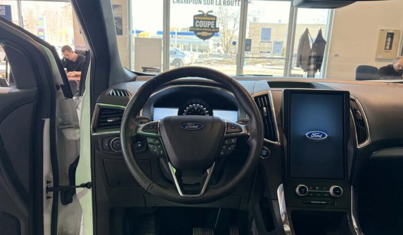 
								2021 Ford Edge Titanium Awd full									