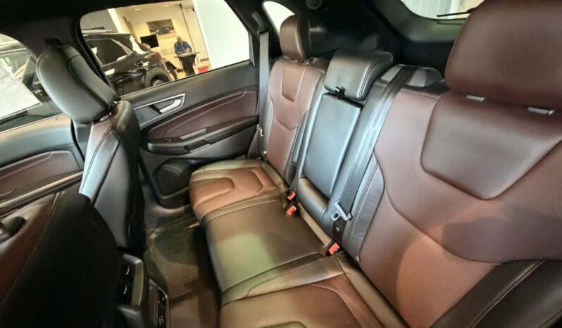 
								2021 Ford Edge Titanium Awd full									