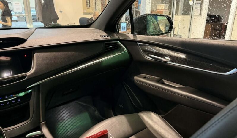 
								2022 Cadillac XT5 Sport Awd full									