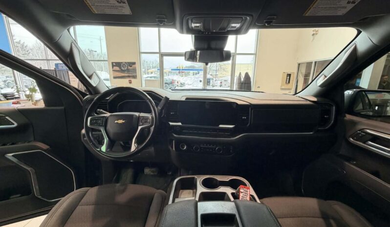 
								2022 Chevrolet Silverado 1500 Crew Cab 4×4 Lt full									