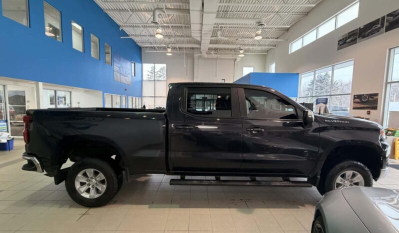 
								2022 Chevrolet Silverado 1500 Crew Cab 4×4 Lt full									