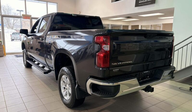 
								2022 Chevrolet Silverado 1500 Crew Cab 4×4 Lt full									