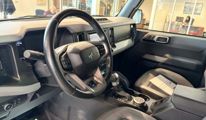 
								2022 Ford Bronco 4-Door Black Diamond full									