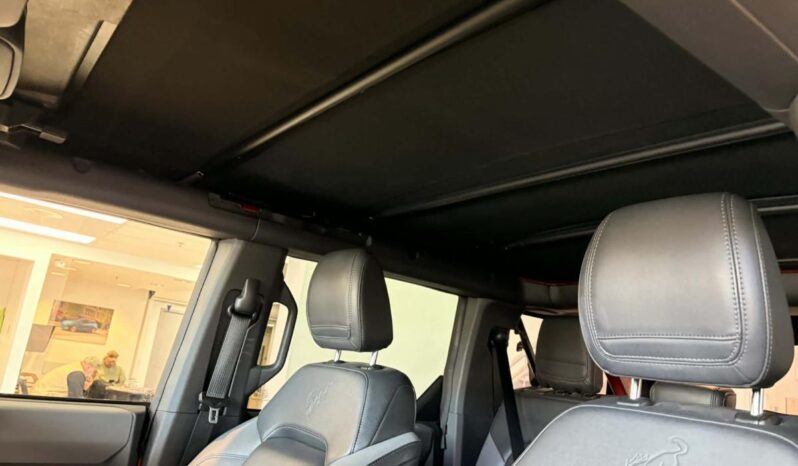 
								2022 Ford Bronco 4-Door Black Diamond full									