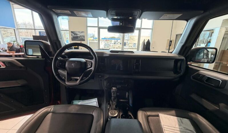
								2022 Ford Bronco 4-Door Black Diamond full									