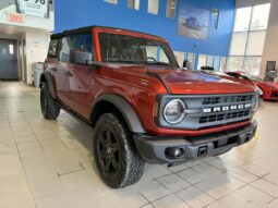 
										2022 Ford Bronco 4-Door Black Diamond full									