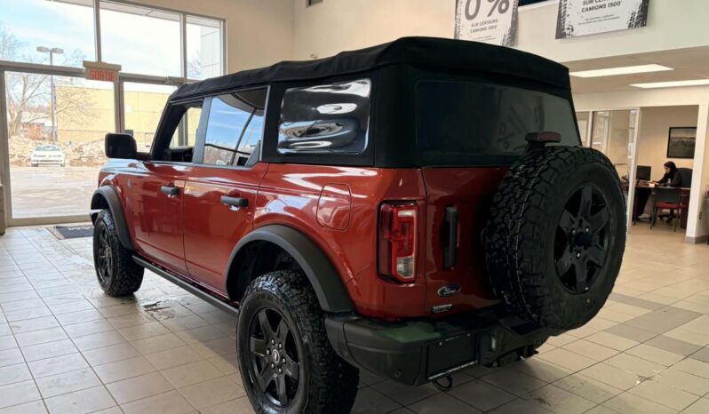 
								2022 Ford Bronco 4-Door Black Diamond full									