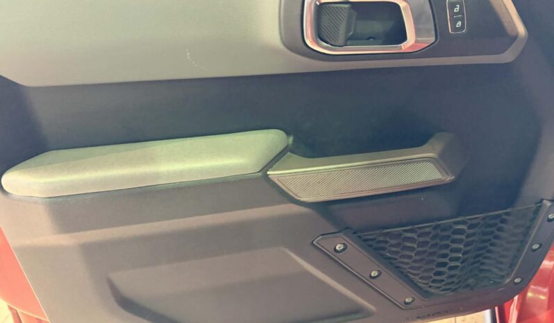 
								2022 Ford Bronco 4-Door Black Diamond full									