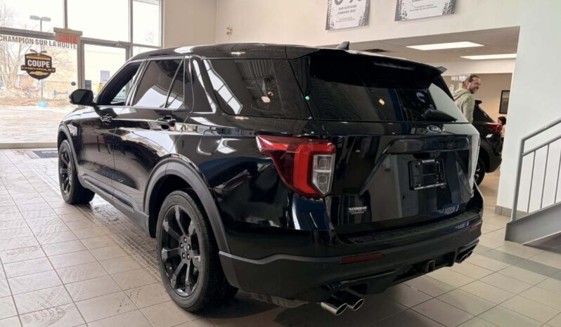 
								2022 Ford Explorer ST full									