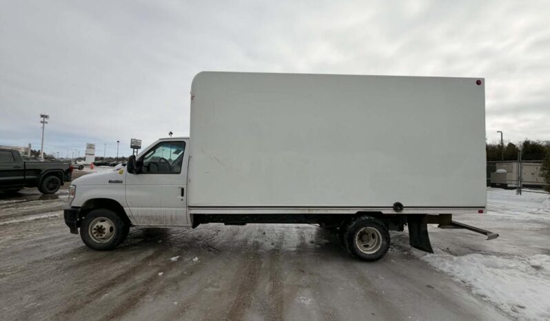 
								2023 Ford E-series E-450 Drw full									