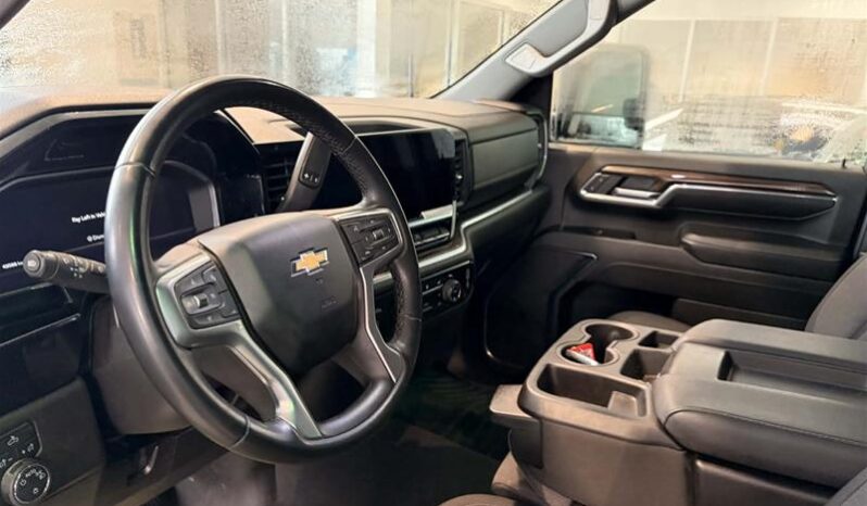 
								2024 Chevrolet Silverado 2500 4WD Crew Cab Standard Box LT full									