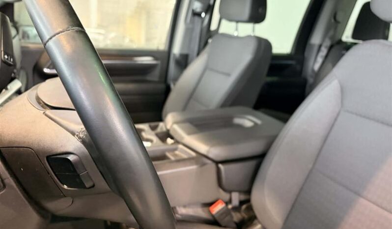 
								2024 Chevrolet Silverado 2500 4WD Crew Cab Standard Box LT full									