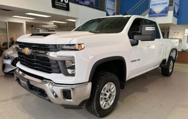 2024 Chevrolet Silverado 2500 4WD Crew Cab Standard Box LT