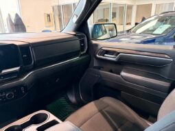 
										2025 Chevrolet Silverado 1500 Crew Cab Short Box 4 full									