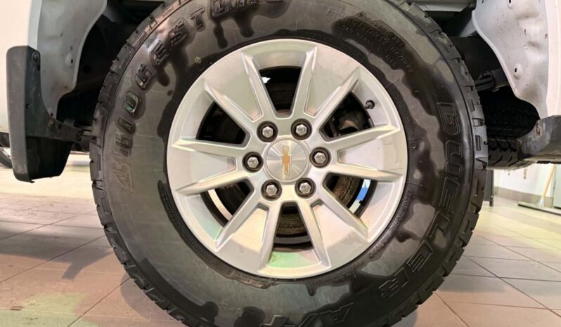 
								2025 Chevrolet Silverado 1500 Crew Cab Short Box 4 full									