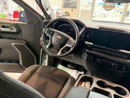 
										2025 Chevrolet Silverado 1500 Crew Cab Short Box 4 full									