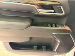 
										2025 Chevrolet Silverado 1500 Crew Cab Short Box 4 full									