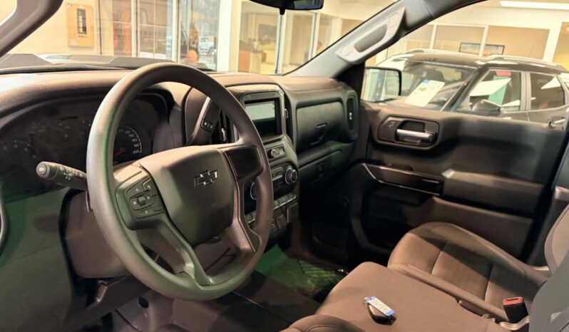 
								2026 Chevrolet Silverado 1500 Crew Cab Standard full									