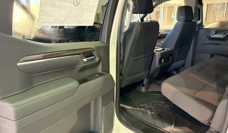 
								2026 Chevrolet Silverado 1500 Crew Cab Standard full									