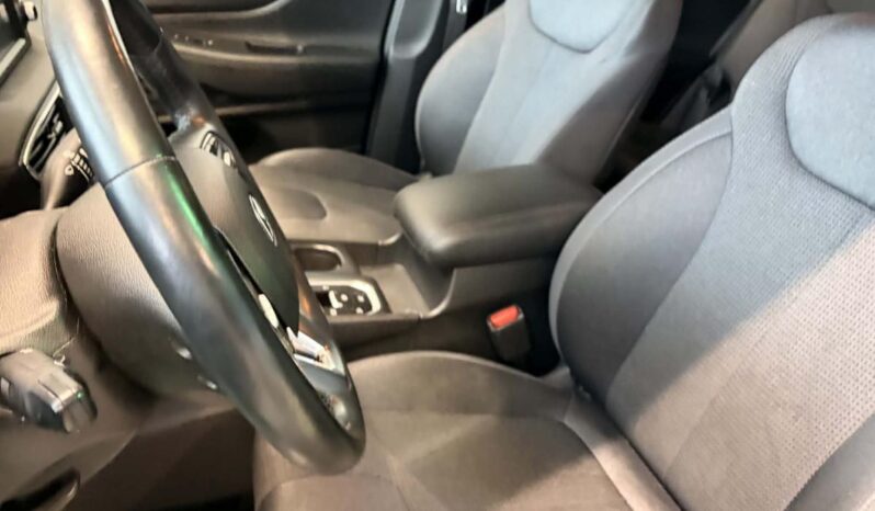 
								2020 Hyundai Santa Fe Essential Awd 2.4l full									