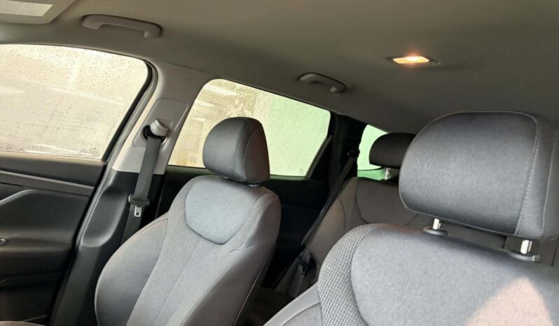 
								2020 Hyundai Santa Fe Essential Awd 2.4l full									