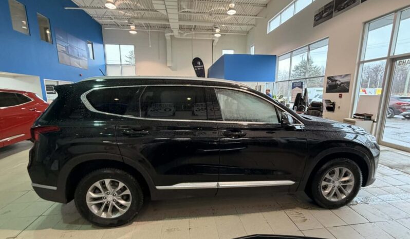 
								2020 Hyundai Santa Fe Essential Awd 2.4l full									