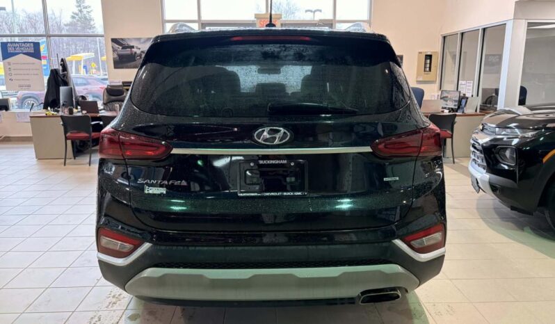 
								2020 Hyundai Santa Fe Essential Awd 2.4l full									