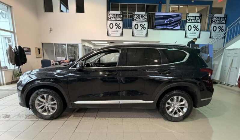 
								2020 Hyundai Santa Fe Essential Awd 2.4l full									