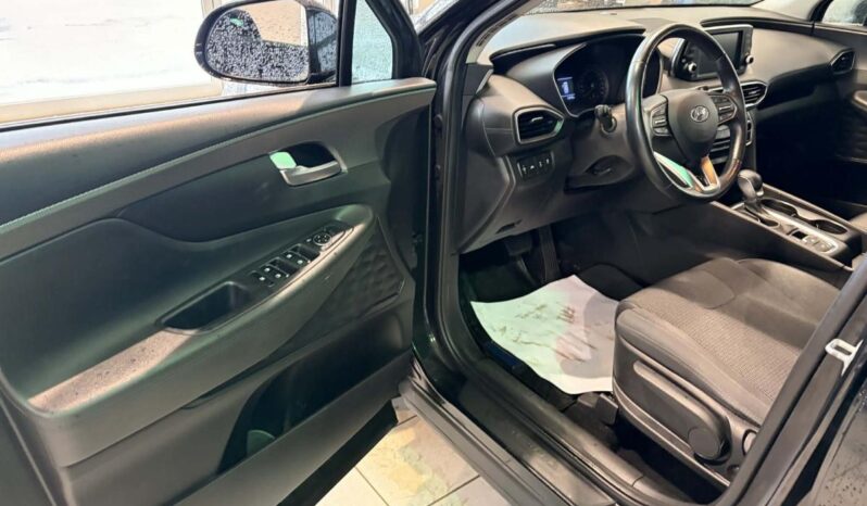 
								2020 Hyundai Santa Fe Essential Awd 2.4l full									