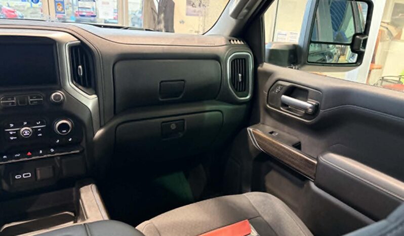 
								2021 Chevrolet Silverado 1500 Crew Cab 4×4 Rst full									