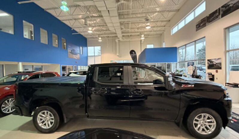 
								2021 Chevrolet Silverado 1500 Crew Cab 4×4 Rst full									