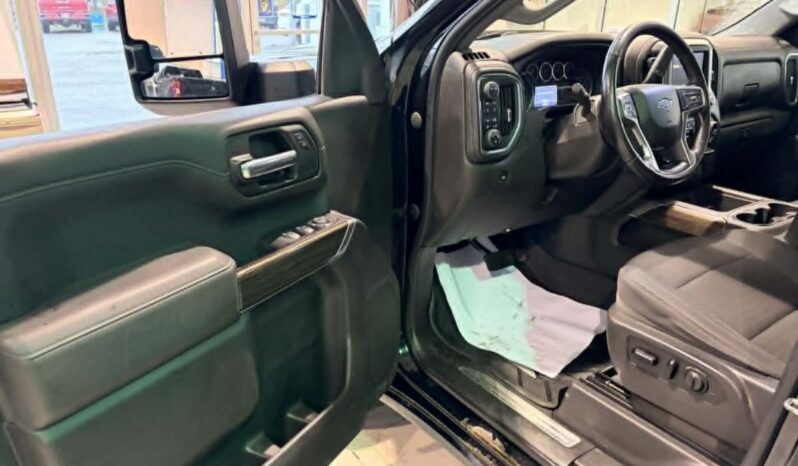 
								2021 Chevrolet Silverado 1500 Crew Cab 4×4 Rst full									