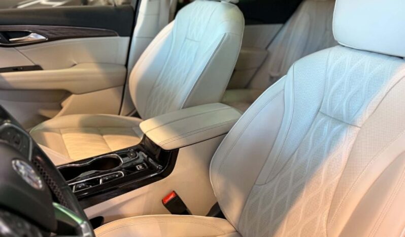 
								2022 Buick Envision AWD full									