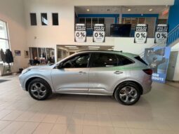 
										2023 Ford Escape St-Line Awd full									