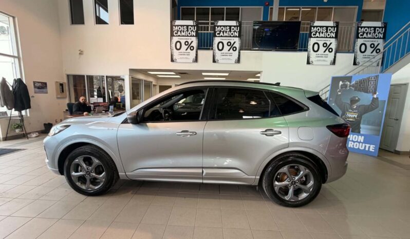 
								2023 Ford Escape St-Line Awd full									