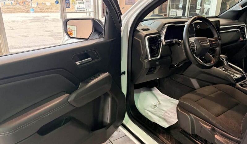 
								2024 GMC Canyon Crew Cab Short Box 4 full									