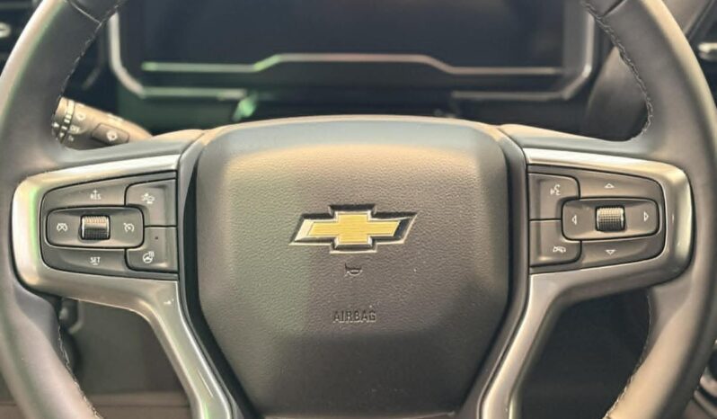 
								2025 Chevrolet Silverado 1500 Crew Cab Standard full									