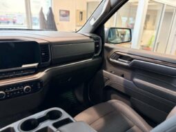 
										2025 Chevrolet Silverado 1500 Crew Cab Standard full									