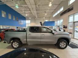 
										2025 Chevrolet Silverado 1500 Crew Cab Standard full									