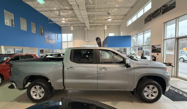 
								2025 Chevrolet Silverado 1500 Crew Cab Standard full									