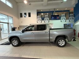 
										2025 Chevrolet Silverado 1500 Crew Cab Standard full									