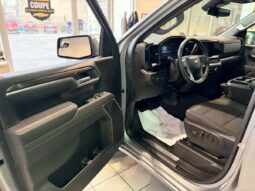 
										2025 Chevrolet Silverado 1500 Crew Cab Standard full									