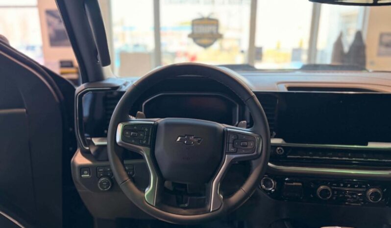 
								2026 Chevrolet Silverado 1500 Crew Cab Standard full									