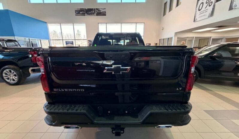 
								2026 Chevrolet Silverado 1500 Crew Cab Standard full									